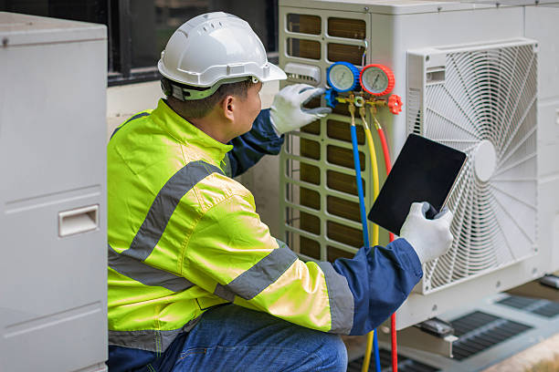 Professional Hvac Installation technician working in Stevensville, MI